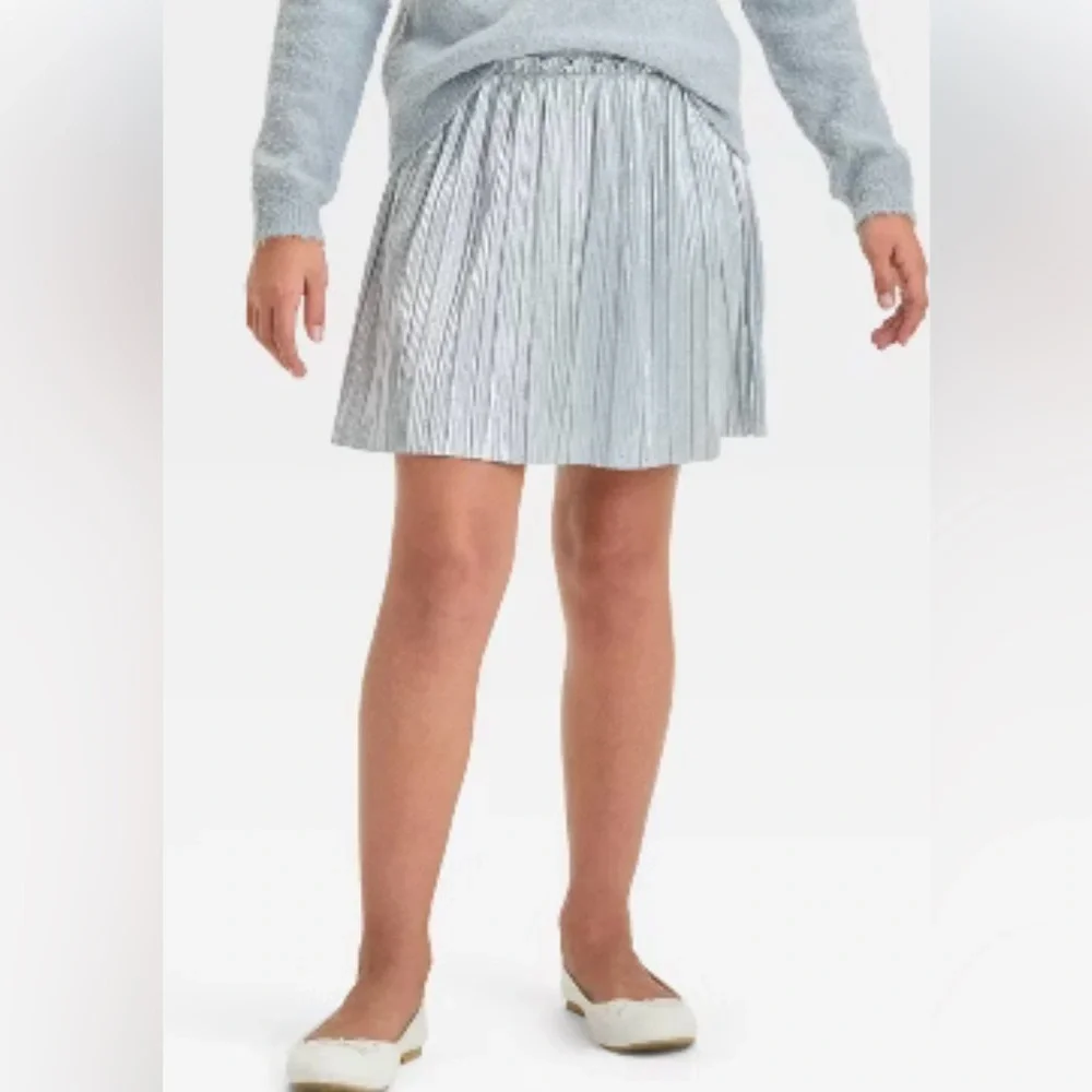 Cat & Jack Girls Party Silver Pleated Skirt Size S (6-7)